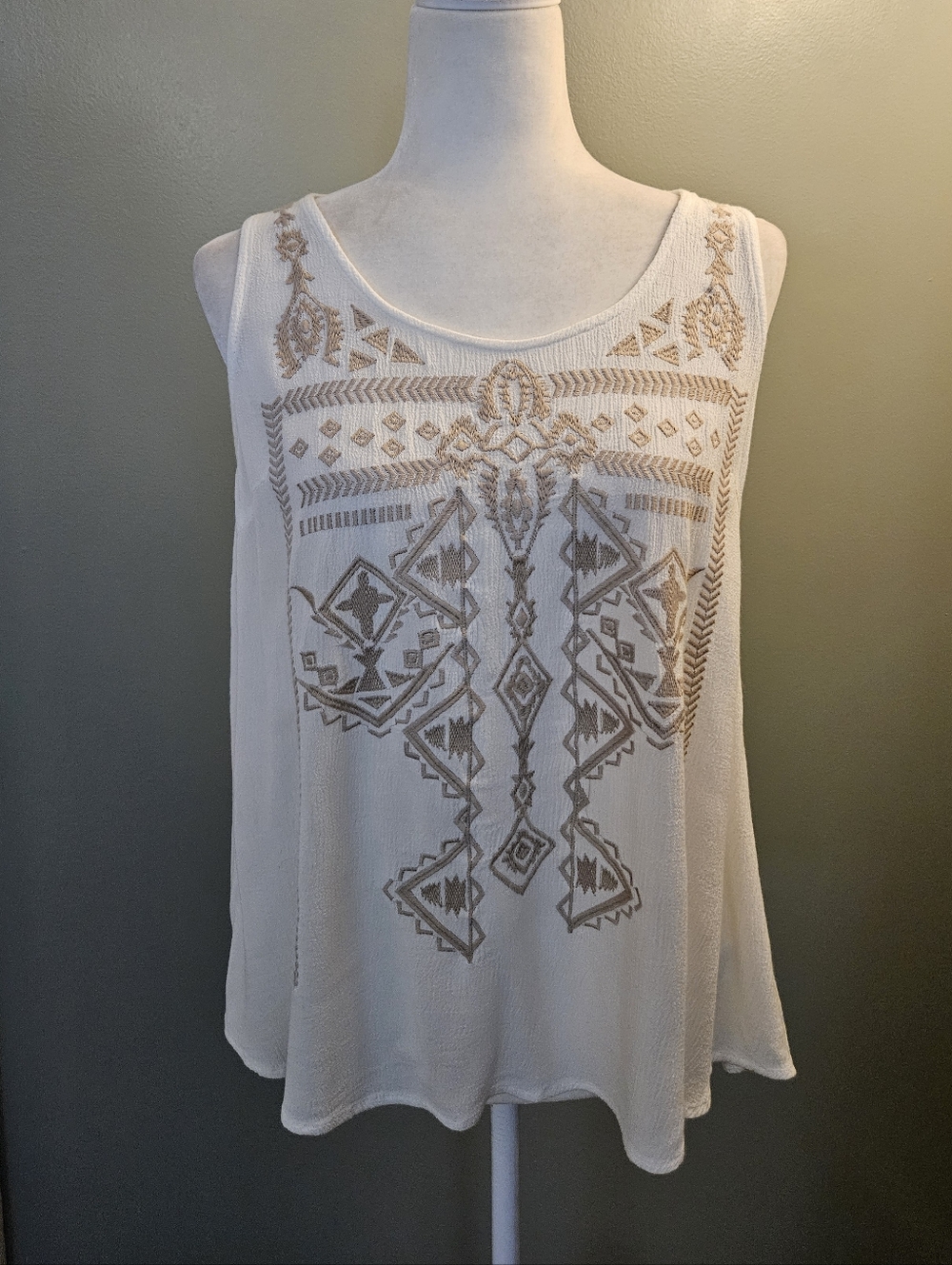 Umgee Jr Cream Embroidered Sleeveless Junior's Size Large L Top Shirt